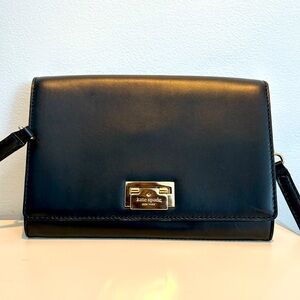 Kate Spade New York Women`s Black Leather Crossbody Shoulder Bag Gold Chain Logo